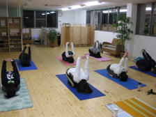 ウサギのポーズ２