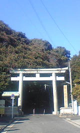 城山八幡宮入口